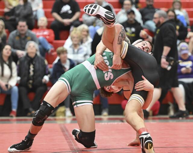 9215762_web1_ptr-ACWrestling06-011826