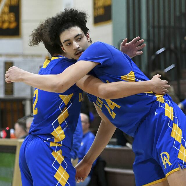 9220289_web1_gtr-DerryGS02-012126