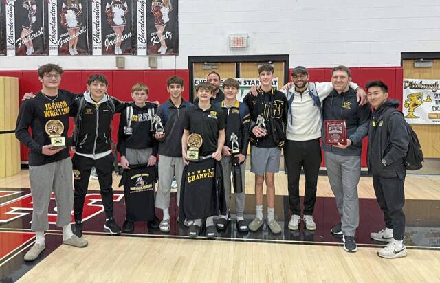 9222980_web1_shr-TJwrestling2-012926