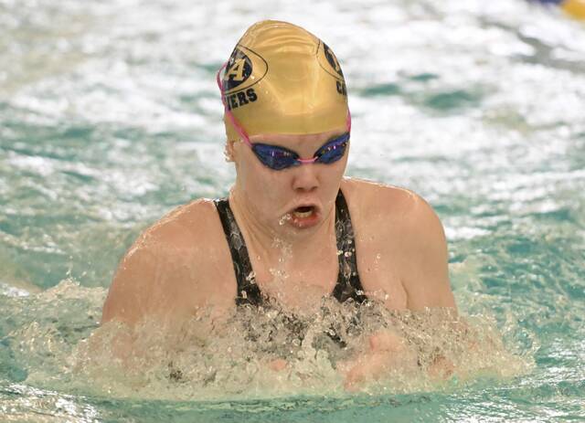 9233489_web1_gtr-WCCASwim31-012526