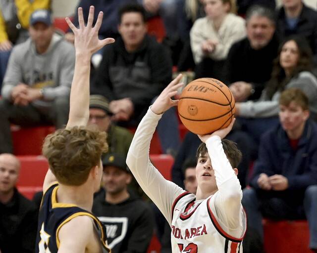 9251820_web1_ptr-MoonMarsBbb02-013126