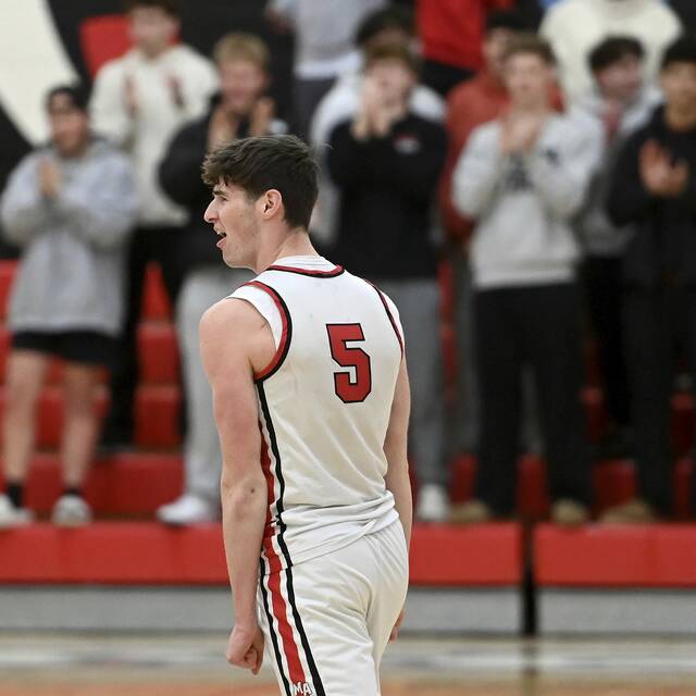 9251820_web1_ptr-MoonMarsBbb07-013126