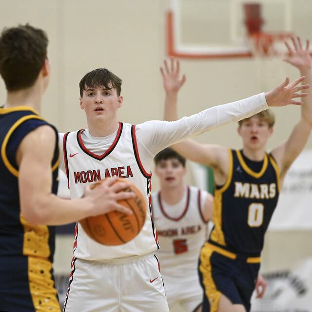 9251820_web1_ptr-MoonMarsBbb11-013126