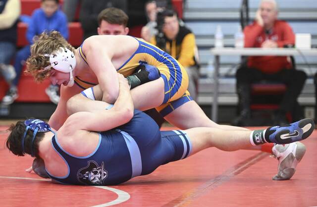 9253652_web1_gtr-DerryBurrell05b-020126