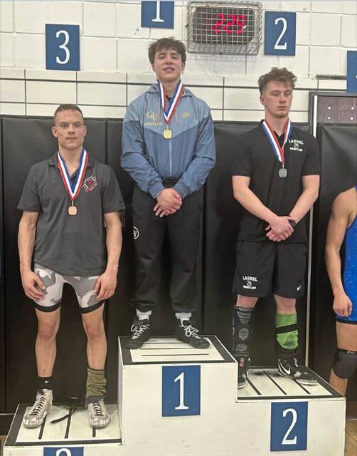 9294431_web1_sew-QVwrestling2-022626 9294431_web1_sew-QVwrestling2-022626