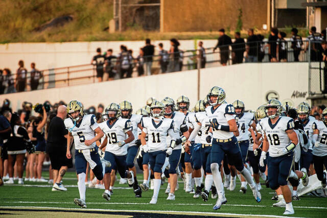 Franklin Regional takes the field for a 2024 game at Gateway. (Shane Dunlap | TribLive)
