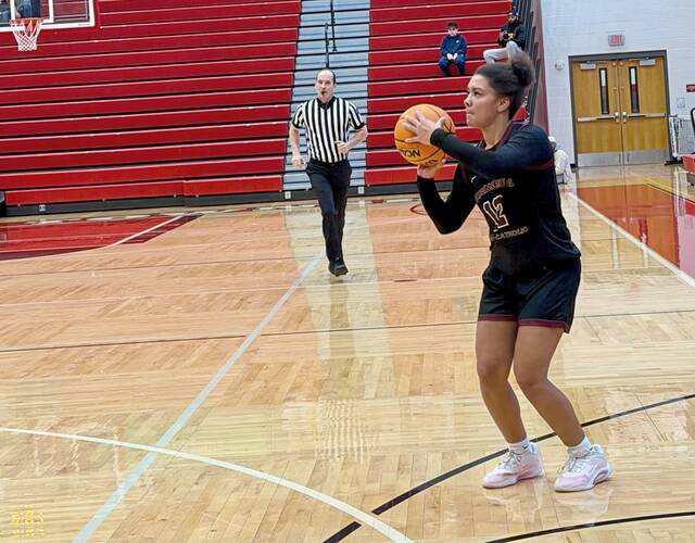 9310922_web1_gtr-GCCBFgirls6-022226