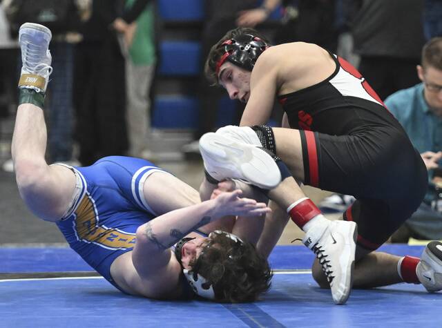 9311350_web1_ptr-WPIALWrestling08-022226