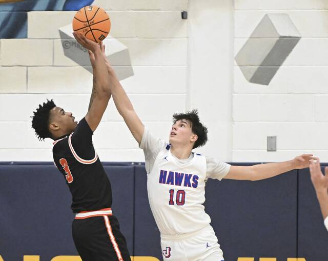 9315318_web1_gtr-JeannetteClairton09-022426