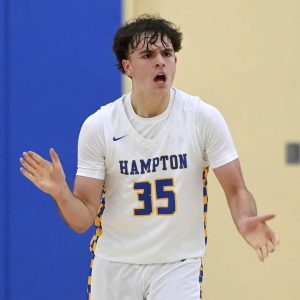 Hamptons Gavin Guinn celebrates after hitting a 3-pointer against Highlands on Dec. 10, 2024. (Christopher Horner | TribLive)