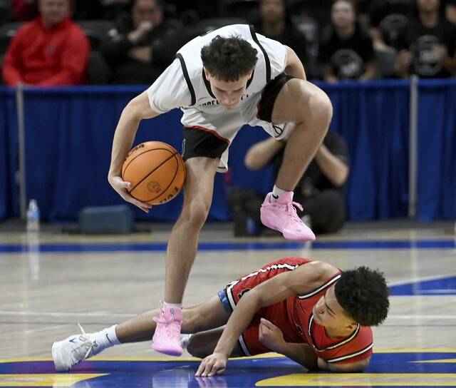 9341571_web1_ptr-WPIAL6Aboys09-022826