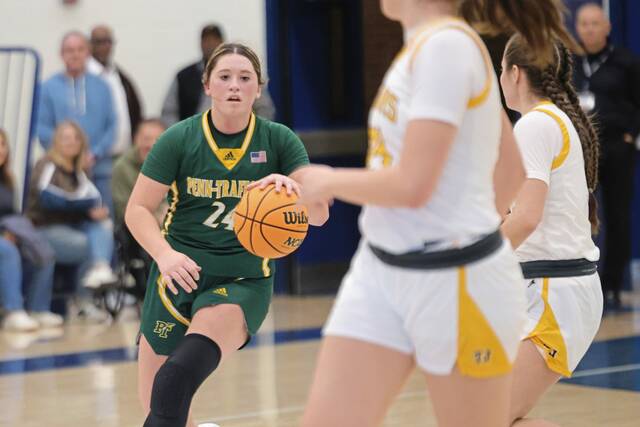 Penn-Traffords Torrie DeStefano dribbles against Thomas Jefferson on Feb. 21. (Jeff Helsel | Mon Valley Independent)