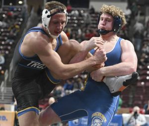 Derrys Brady Brown beats Greenvilles Hunter Cox at 189 pounds during a PIAA Class 2A quarterfinal bout Friday, March 6, 2026, at Hersheys Giant Center. (Chaz Palla | TribLive)