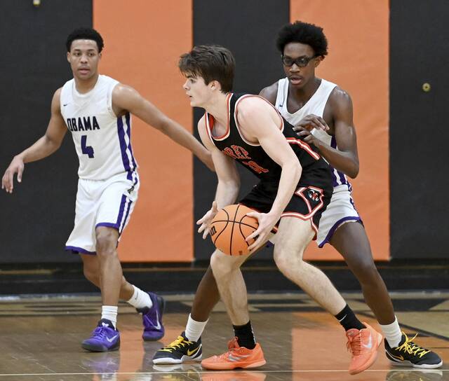 9373870_web1_ptr-HSroundup04-031126