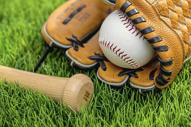 9394870_web1_baseballstock1